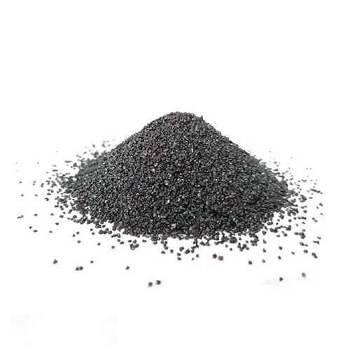 Tir d'acier contre. Steel Grit : Comment choisir le bon abrasif ?